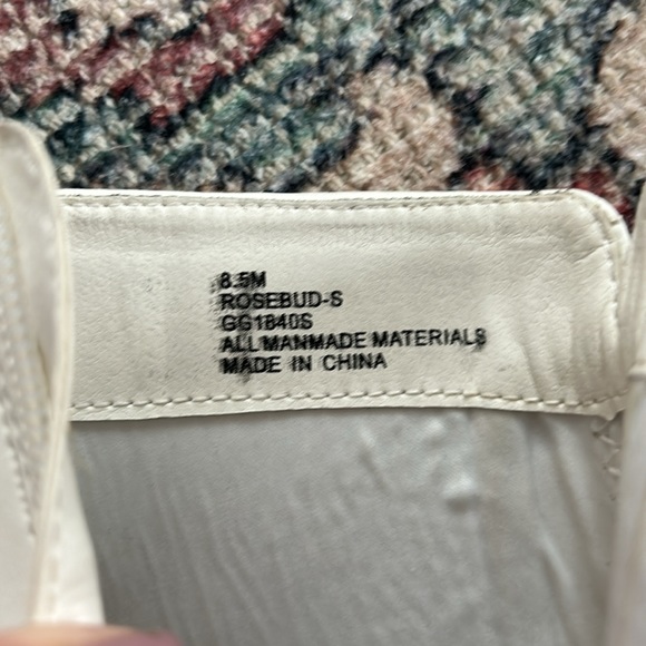 White booties - Picture 7 of 10